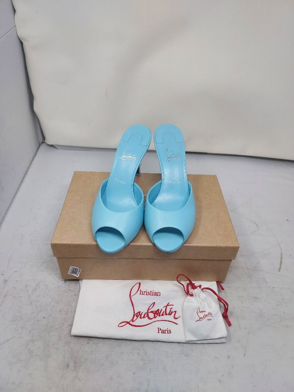 CHRISTIAN LOUBOUTIN Me Dolly Leather Blue Mule Sandal - Picture 9 of 12